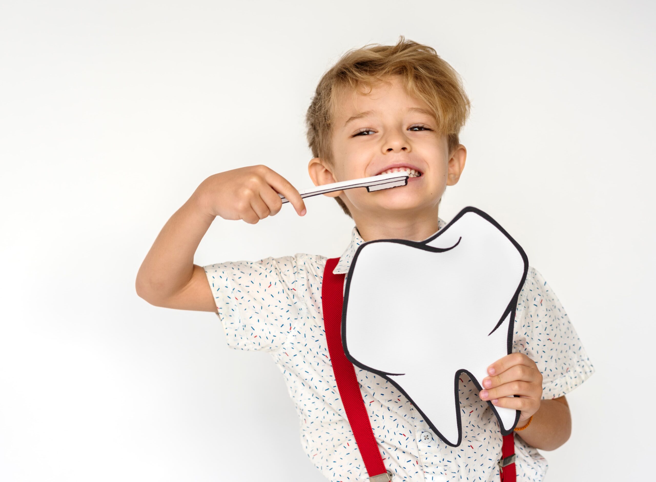 ¿Cuáles son los signos de que mi hijo necesita ortodoncia?