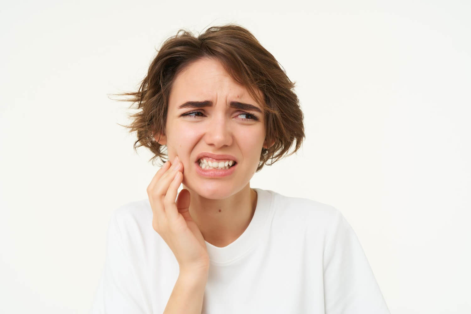 Sensibilidad dental: causas, síntomas y cómo prevenirla
